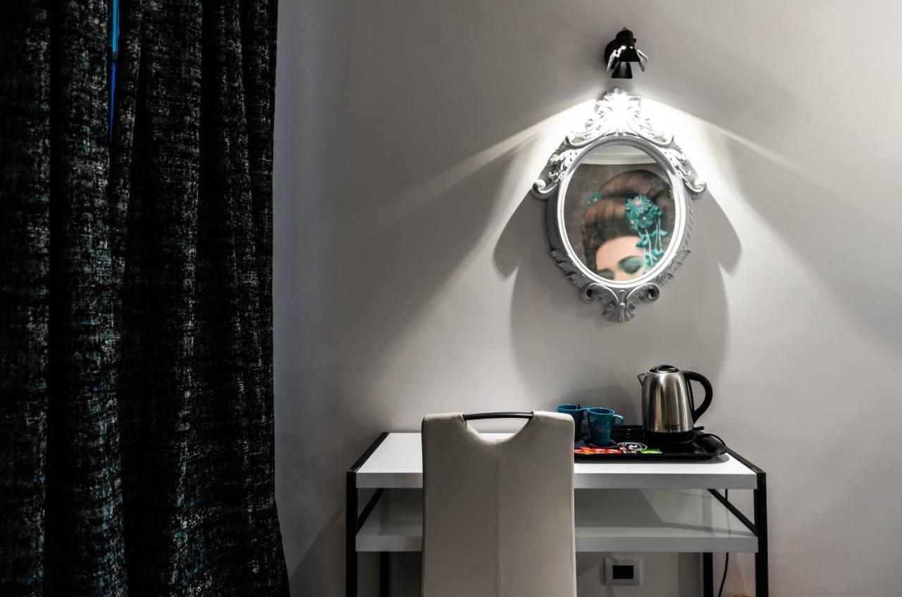 Trevi & Pantheon Design Rooms Rom Exteriör bild